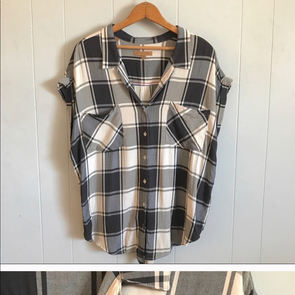 Urban Outfitters Jacks Girlfriend cap sleeve